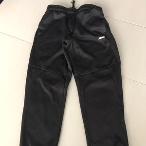 Avia boys black sweat pants. EUC